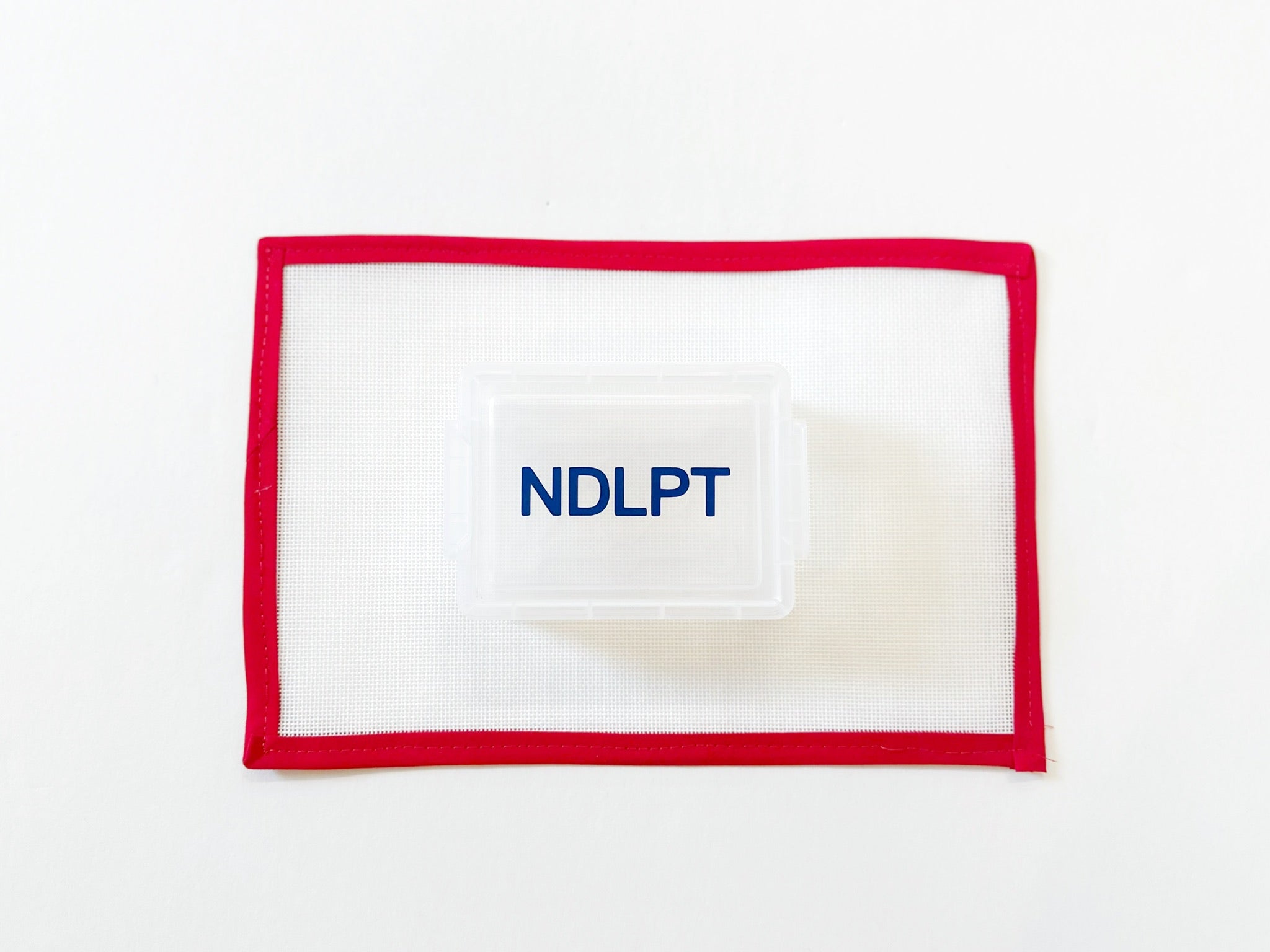 NDLPT Snap Box - NavyUp North NeedlepointAccessoriesThe Red Thread Atelier