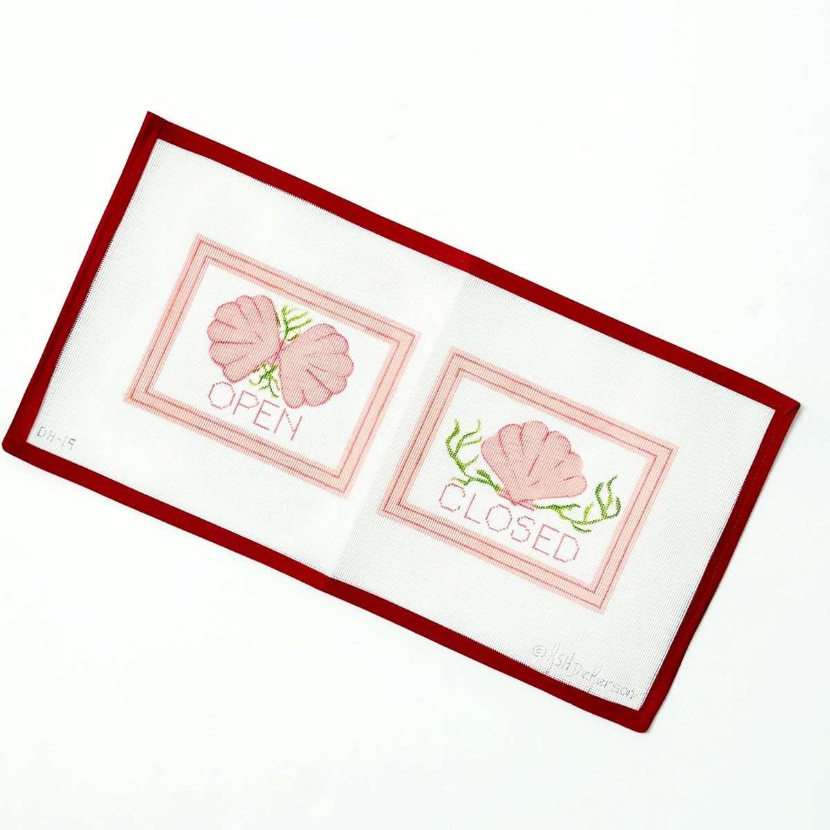 Scallop "Open/Closed" Sign