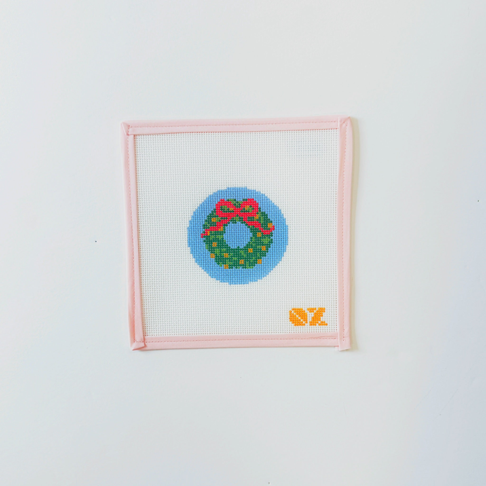 Christmas Wreath RoundOz NeedleCanvasThe Red Thread Atelier