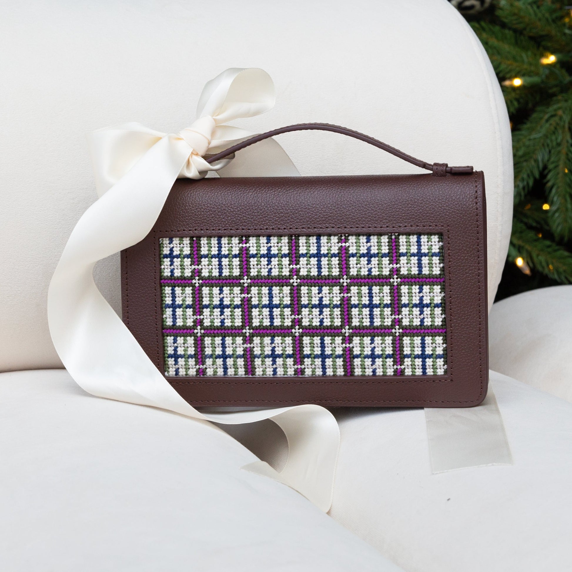 Everyday Clutch w chain
