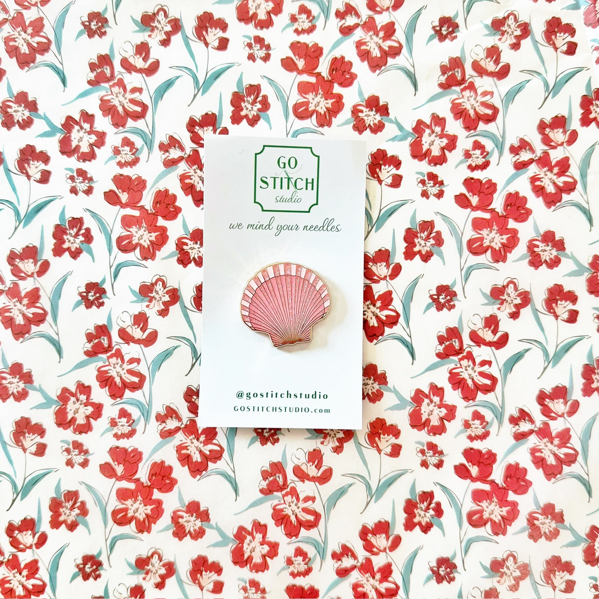 Pink Scallop Seashell NeedleminderGo Stitch StudioNeedleminderThe Red Thread Atelier