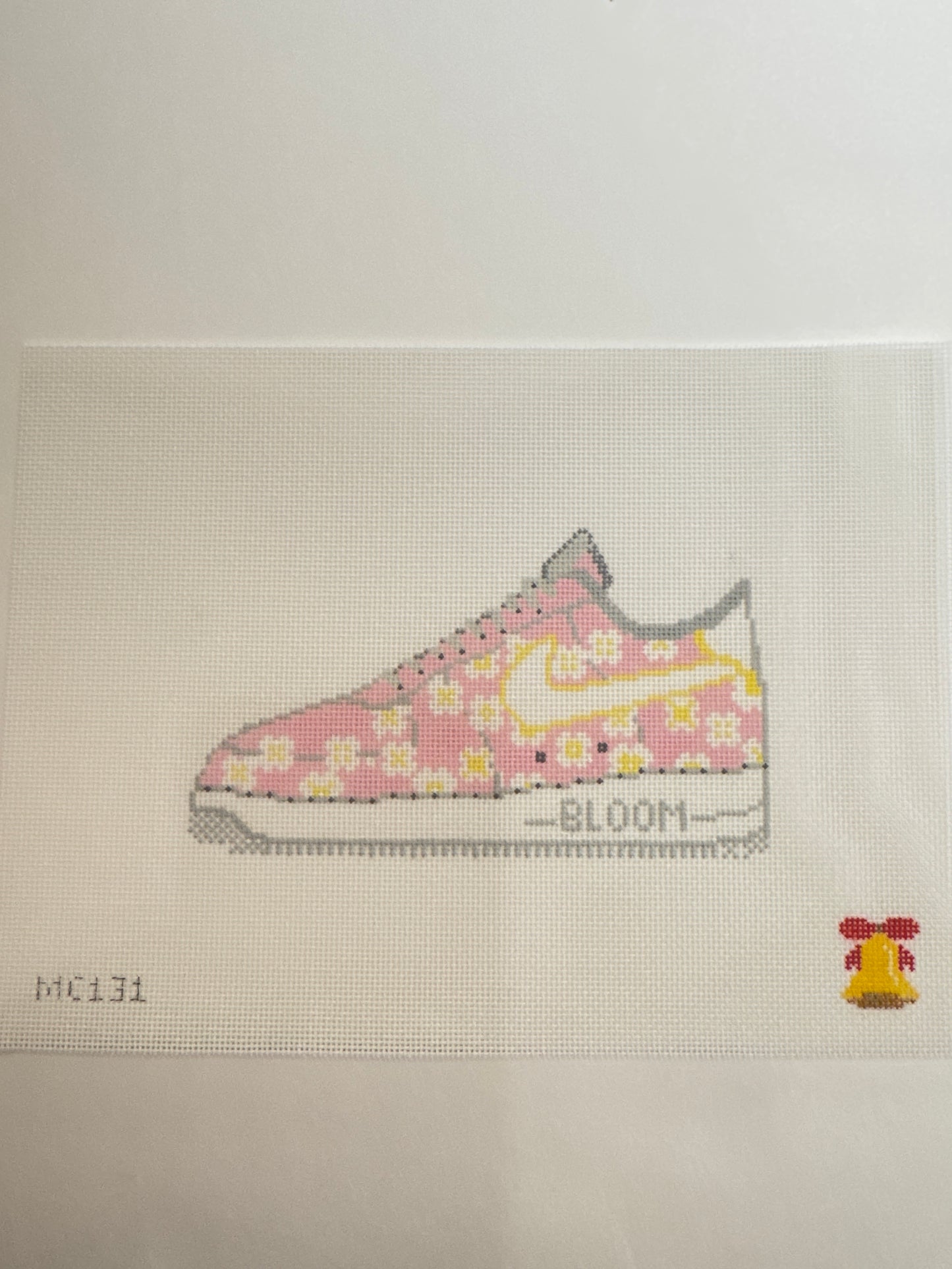 Sneaker 18 Mesh - Bloom with Daisies on Pink