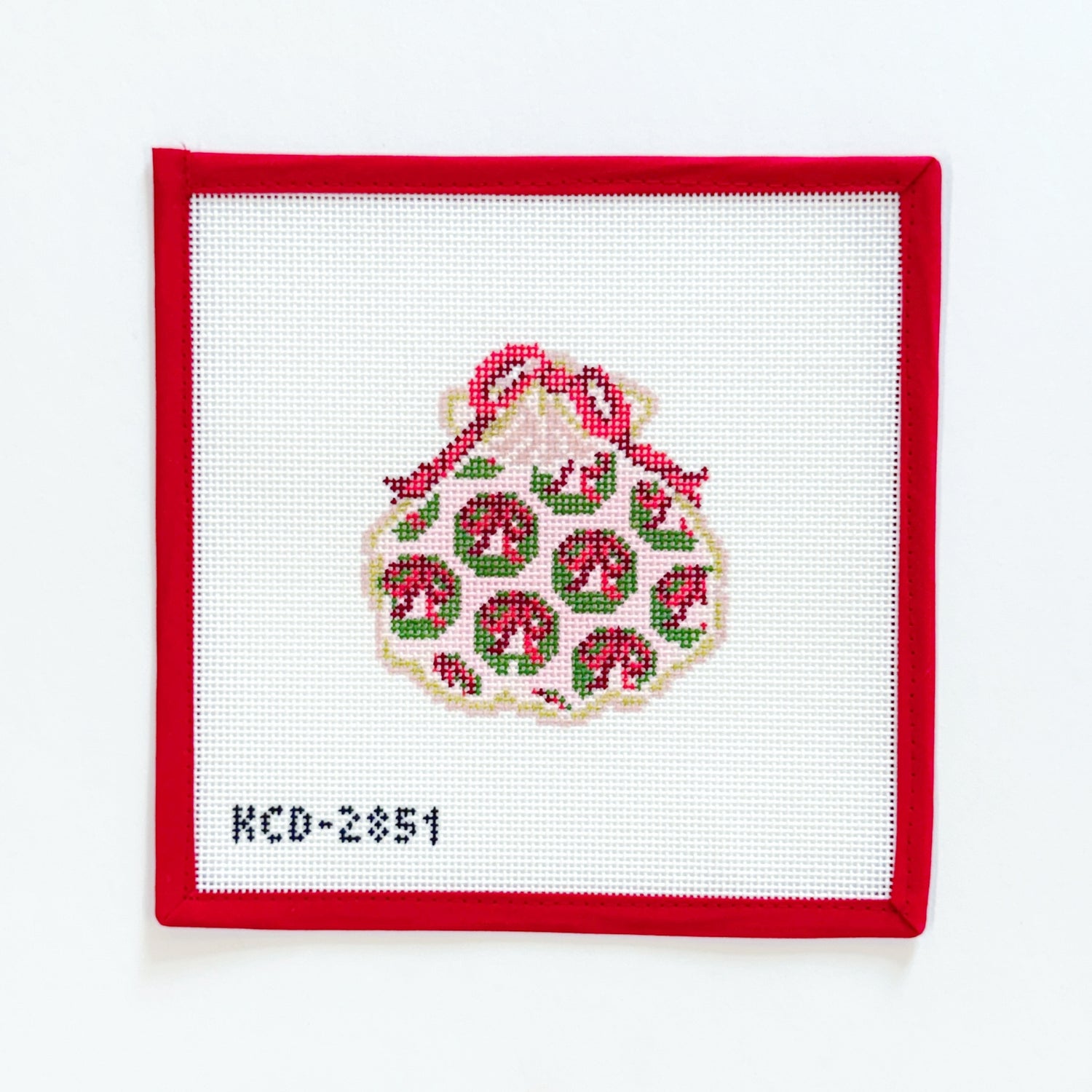 Holiday Wreaths Gilded Scallop