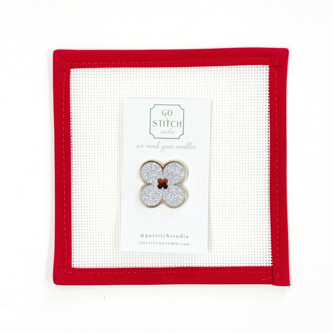 Two Tone Clover NeedleminderGo Stitch StudioNeedleminderThe Red Thread Atelier