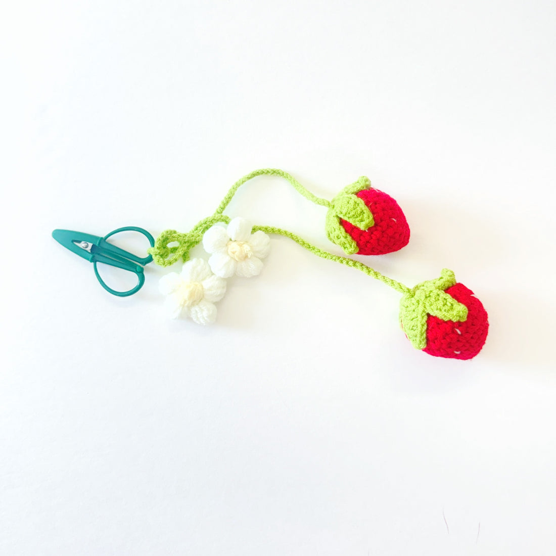Strawberry SnipsLe StitchAccessoryThe Red Thread Atelier