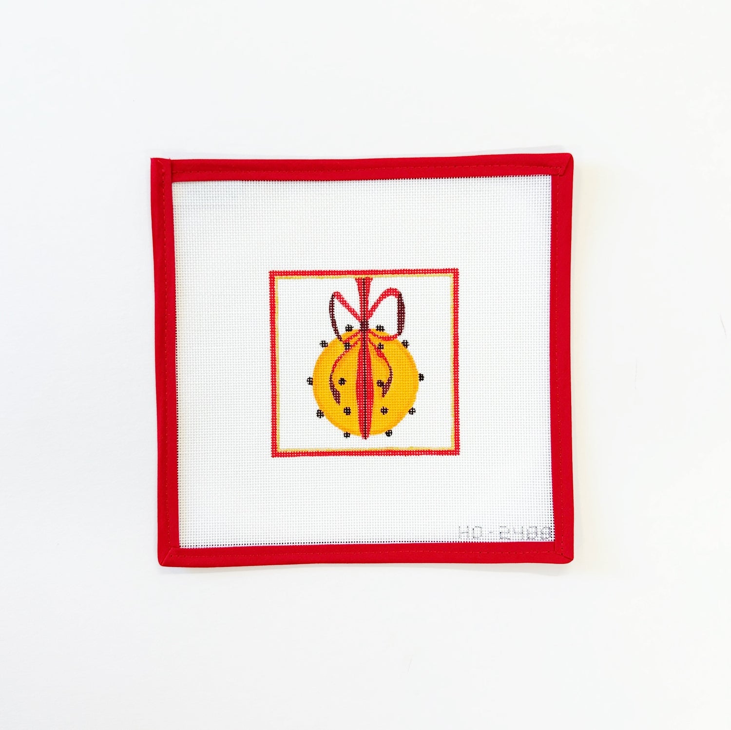 Pomander OrnamentThe Red Thread AtelierCanvasThe Red Thread Atelier