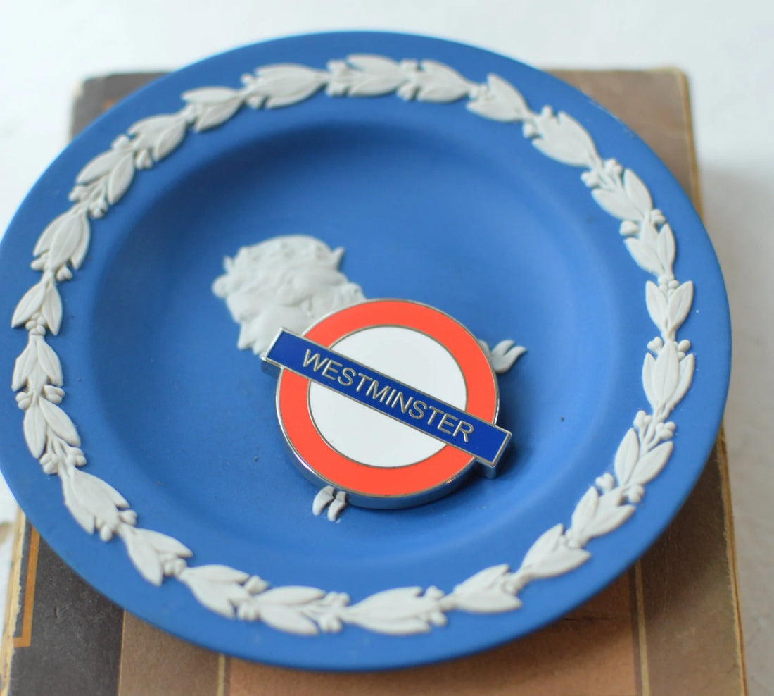 Westminster Needleminder